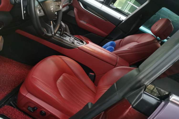 Used Maserati Levante 2016 3.0T Standard Edition Left Front Seat