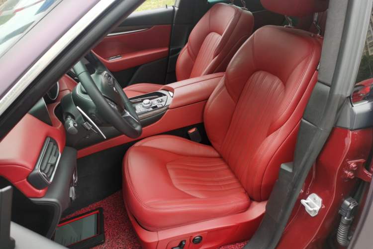 Used Maserati Levante 2016 3.0T Standard Edition Left Front Seat