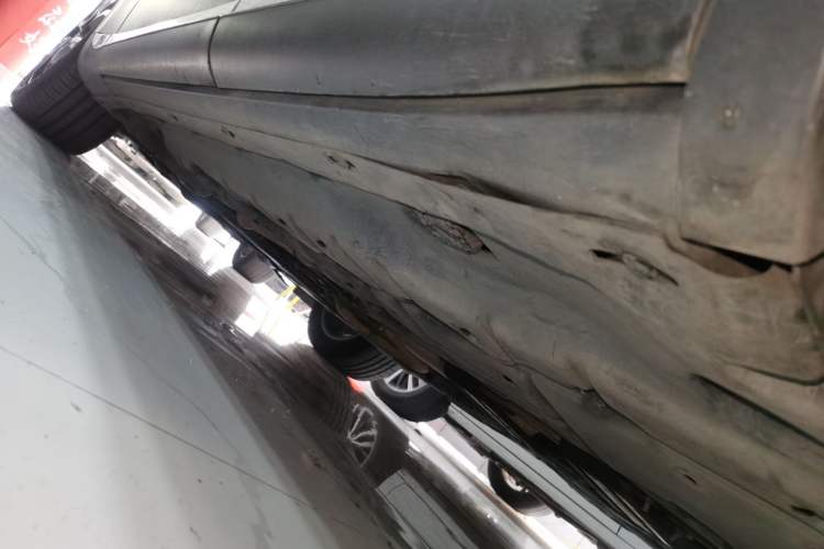 Used Maserati Levante 2016 3.0T Standard Edition Left Side Sill