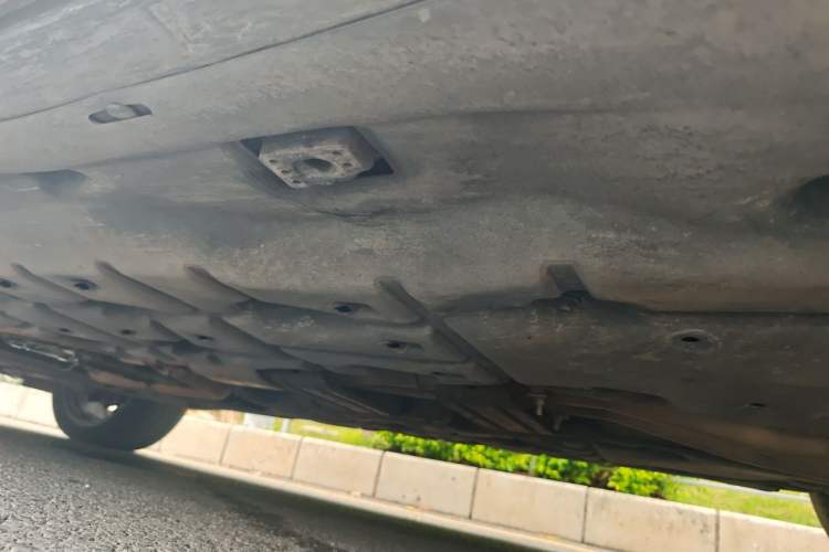 Used Maserati Levante 2016 3.0T Standard Edition Chassis Rear Left