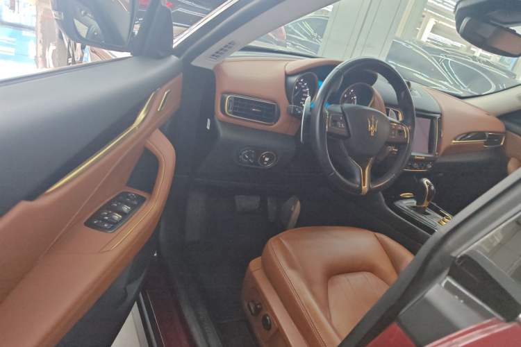 Used Maserati Levante 2016 3.0T Standard Edition Driver Seat