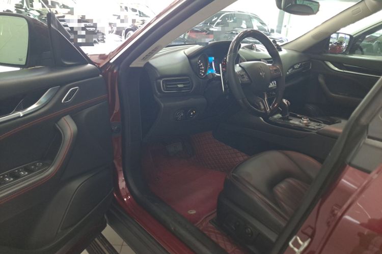 Used Maserati Levante 2016 3.0T Standard Edition Driver Seat