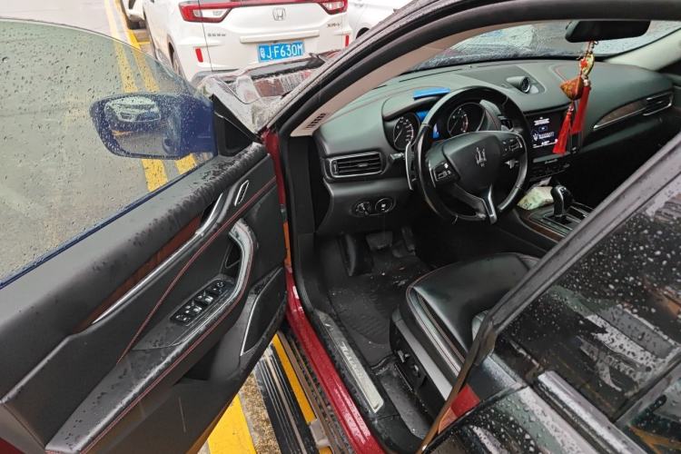 Used Maserati Levante 2016 3.0T Standard Edition Driver Seat
