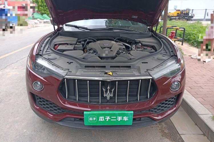 Used Maserati Levante 2016 3.0T S Standard Model Engine Bay