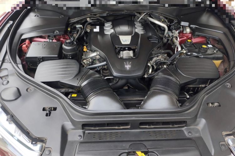 Used Maserati Levante 2016 3.0T Standard Edition Engine Bay