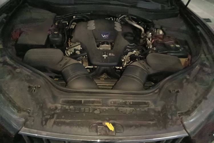 Used Maserati Levante 2016 3.0T S Standard Model Engine Bay