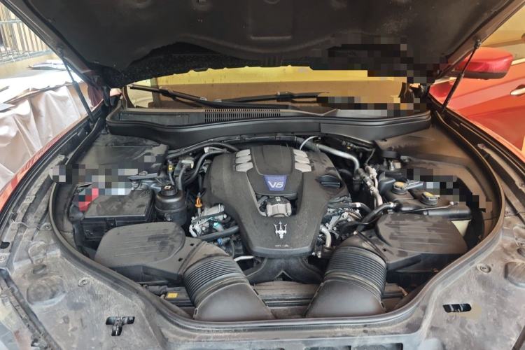 Used Maserati Levante 2016 3.0T S Standard Model Engine Bay