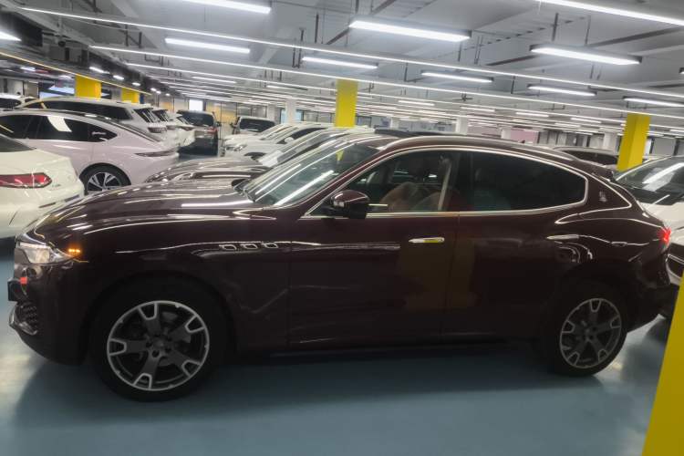 Used Maserati Levante 2016 3.0T Standard Edition Exterior 3