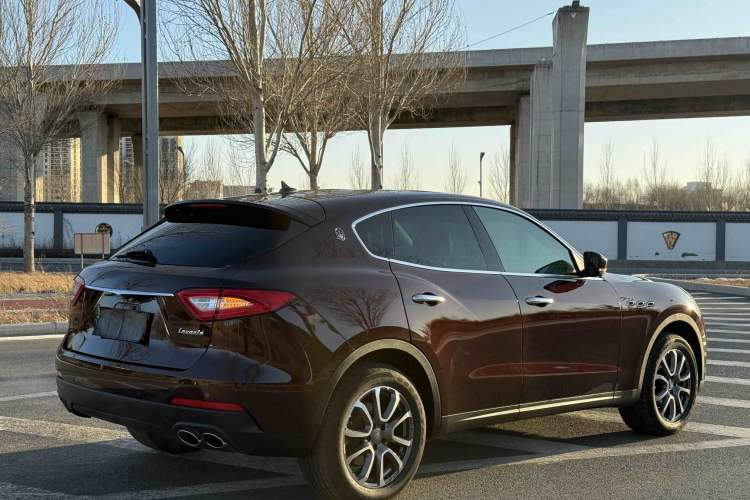 Used Maserati Levante 2016 3.0T Standard Edition Exterior 5