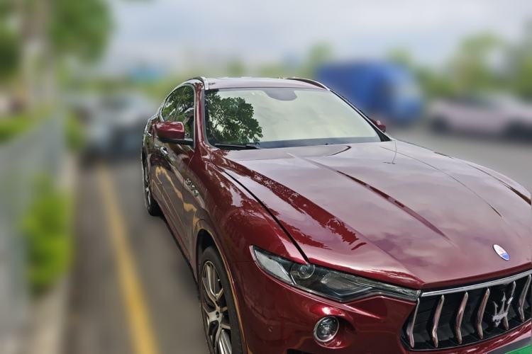 Used Maserati Levante 2016 3.0T Standard Edition Front Right 45 Deg