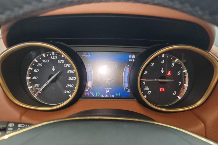 Used Maserati Levante 2016 3.0T Standard Edition Instrument Cluster