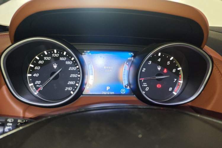 Used Maserati Levante 2016 3.0T Standard Edition Instrument Cluster