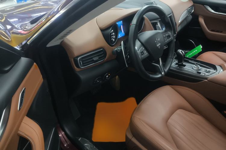 Used Maserati Levante 2016 3.0T Standard Edition Interior 3