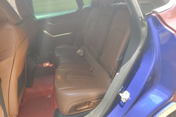 Used Maserati Levante 2016 3.0T Standard Edition Interior 4