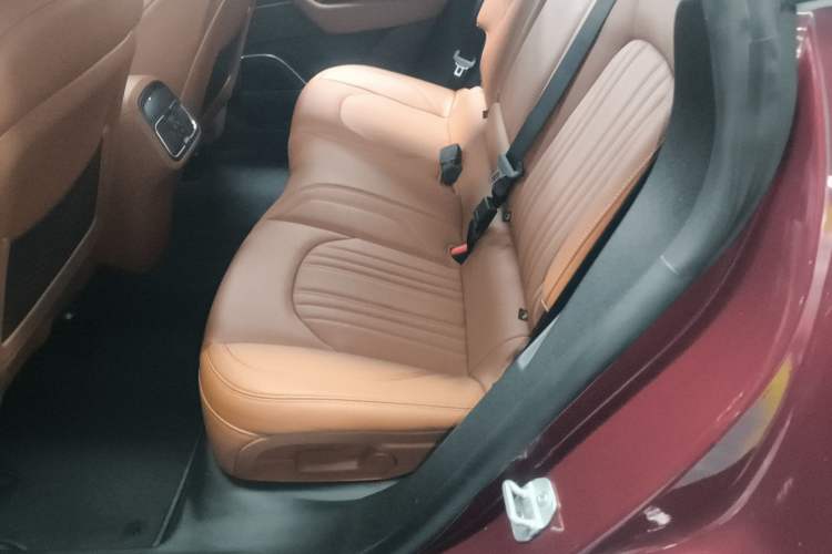 Used Maserati Levante 2016 3.0T Standard Edition Interior 4