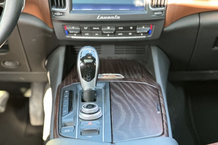Used Maserati Levante 2016 3.0T S Standard Model Interior 5