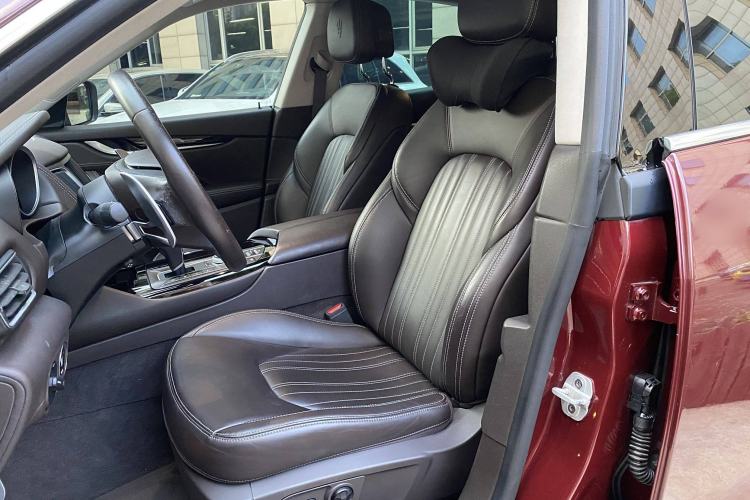 Used Maserati Levante 2016 3.0T Standard Edition Interior 6