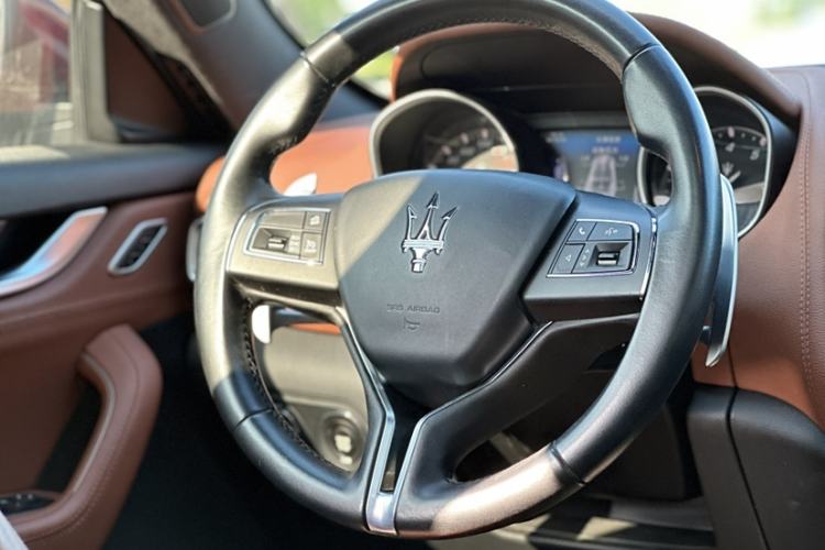 Used Maserati Levante 2016 3.0T S Standard Model Interior 7