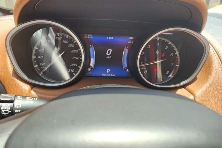 Used Maserati Levante 2016 3.0T Standard Edition Odometer Close Up