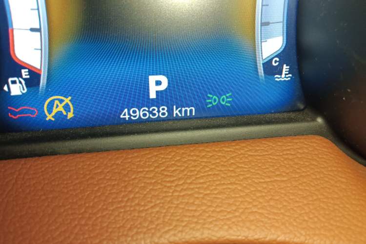 Used Maserati Levante 2016 3.0T S Standard Model Odometer Close Up
