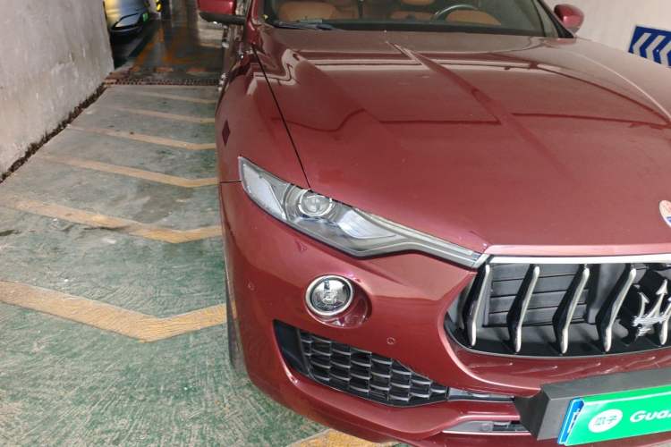 Used Maserati Levante 2016 3.0T Standard Edition Right Front Headlight