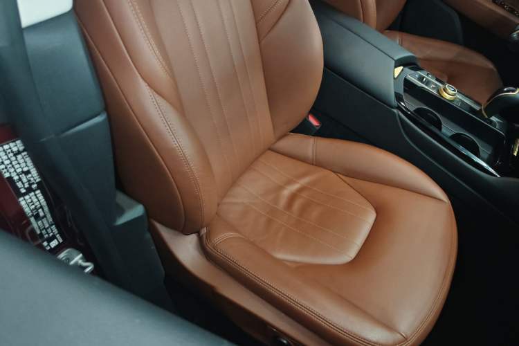 Used Maserati Levante 2016 3.0T Standard Edition Right Front Seat