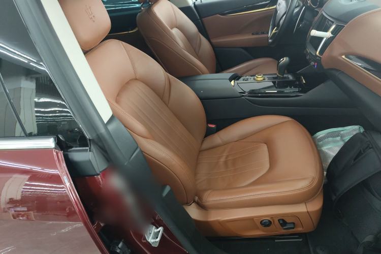 Used Maserati Levante 2016 3.0T Standard Edition Right Front Seat