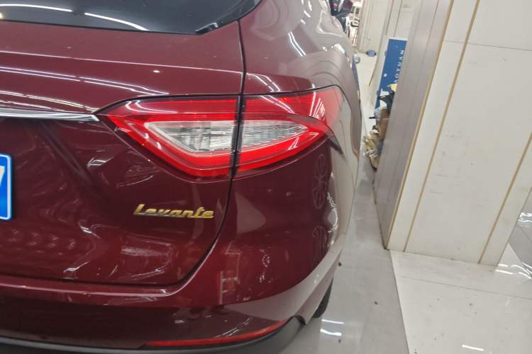 Used Maserati Levante 2016 3.0T Standard Edition Right Rear Taillight