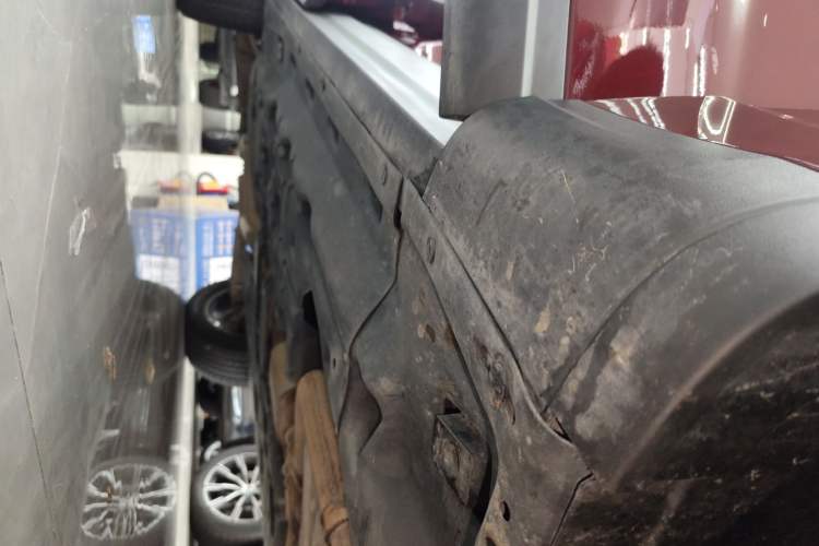 Used Maserati Levante 2016 3.0T Standard Edition Right Side Sill