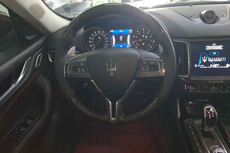 Used Maserati Levante 2016 3.0T Standard Edition Steering Wheel