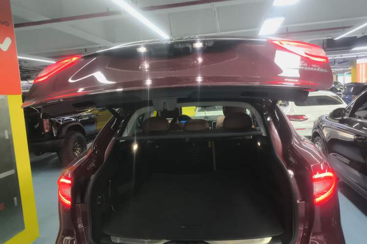 Used Maserati Levante 2016 3.0T Standard Edition Trunk