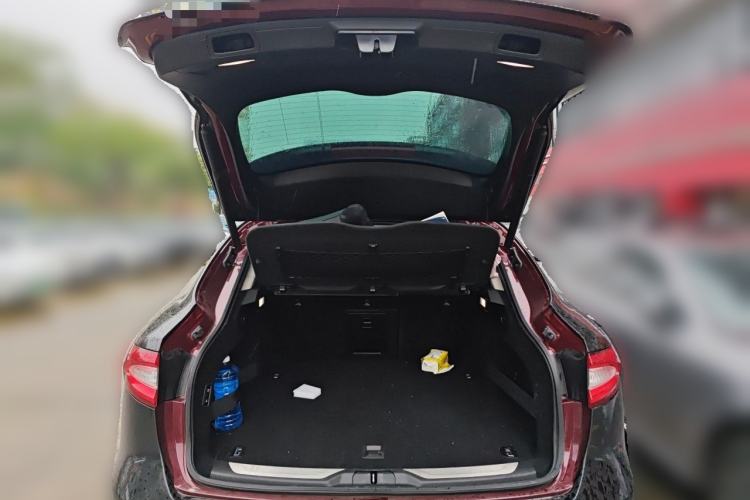 Used Maserati Levante 2016 3.0T Standard Edition Trunk