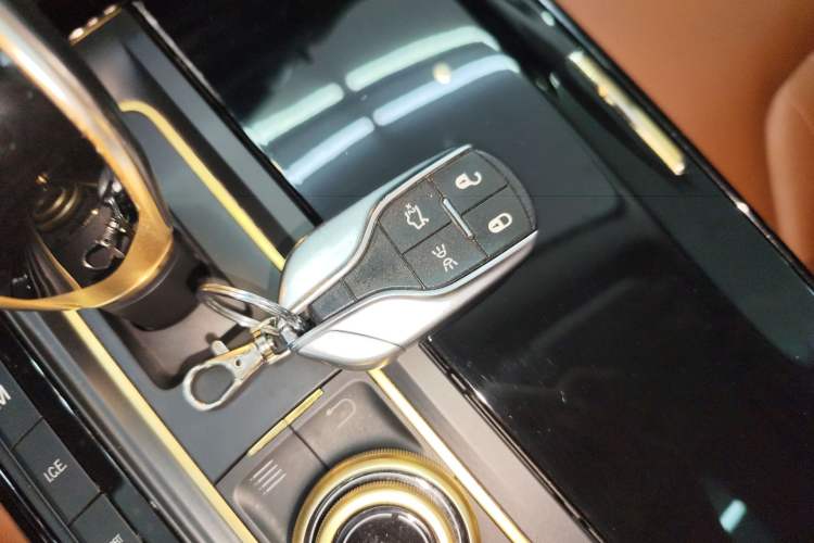 Used Maserati Levante 2016 3.0T Standard Edition Vehicle Key