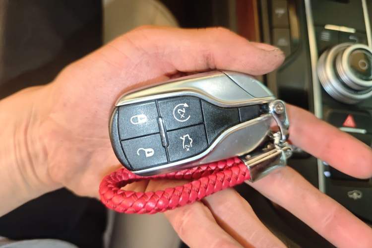 Used Maserati Levante 2016 3.0T S Standard Model Vehicle Key