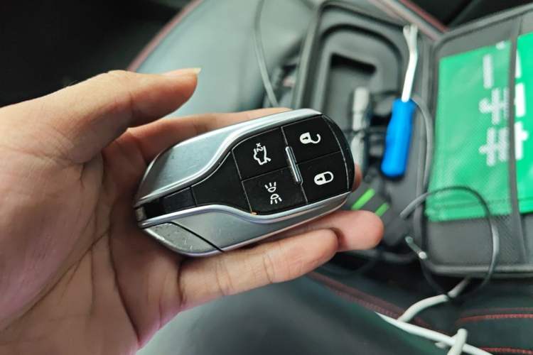Used Maserati Levante 2016 3.0T Standard Edition Vehicle Key