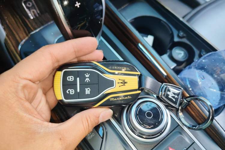 Used Maserati Levante 2016 3.0T Standard Edition Vehicle Key