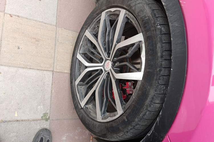 Used Maserati Levante 2016 3.0T Standard Edition Right Front Wheel Hub