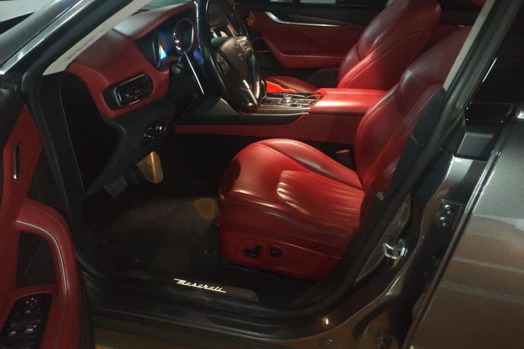 Used Maserati Levante 2016 3.0T Standard Edition Driver Seat