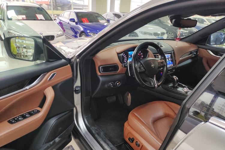 Used Maserati Levante 2016 3.0T Standard Edition Driver Seat