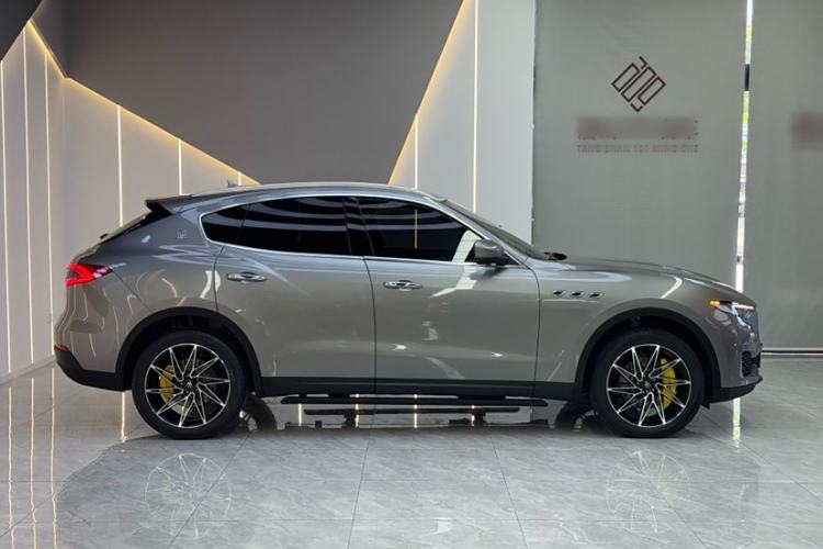 Used Maserati Levante 2016 3.0T Standard Edition Exterior 3