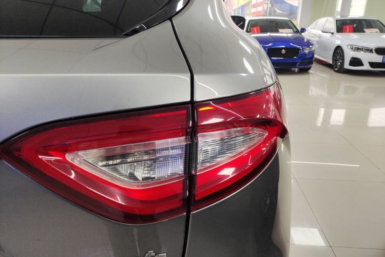 Used Maserati Levante 2016 3.0T Standard Edition Exterior 3