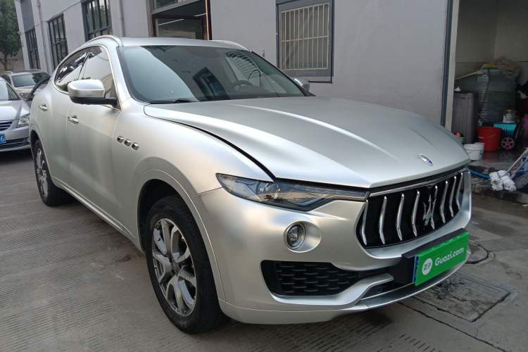 Used Maserati Levante 2016 3.0T Standard Edition Front Right 45 Deg