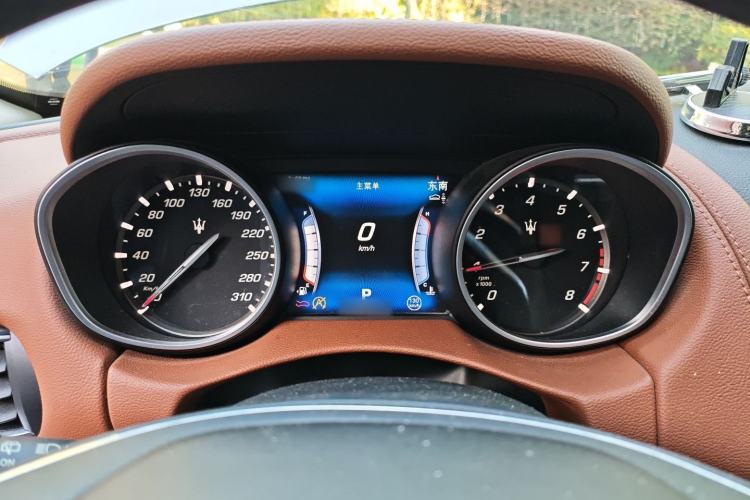 Used Maserati Levante 2016 3.0T Standard Edition Instrument Cluster