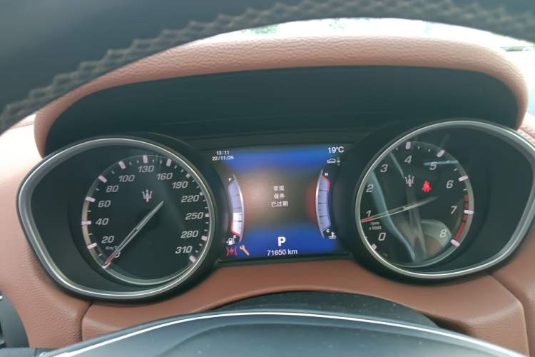 Used Maserati Levante 2016 3.0T Standard Edition Instrument Cluster