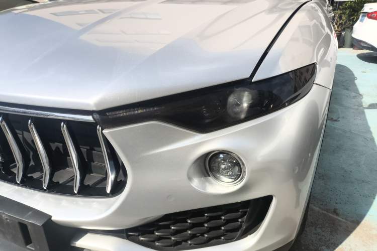 Used Maserati Levante 2016 3.0T Standard Edition Left Front Headlight