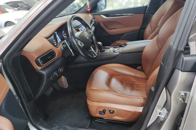 Used Maserati Levante 2016 3.0T Standard Edition Left Front Seat