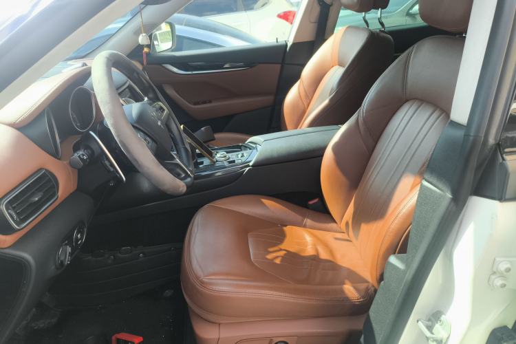 Used Maserati Levante 2016 3.0T Standard Edition Left Front Seat