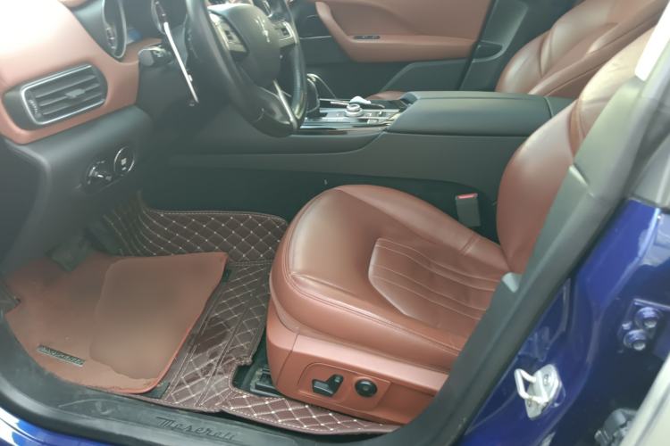 Used Maserati Levante 2016 3.0T Standard Edition Left Front Seat
