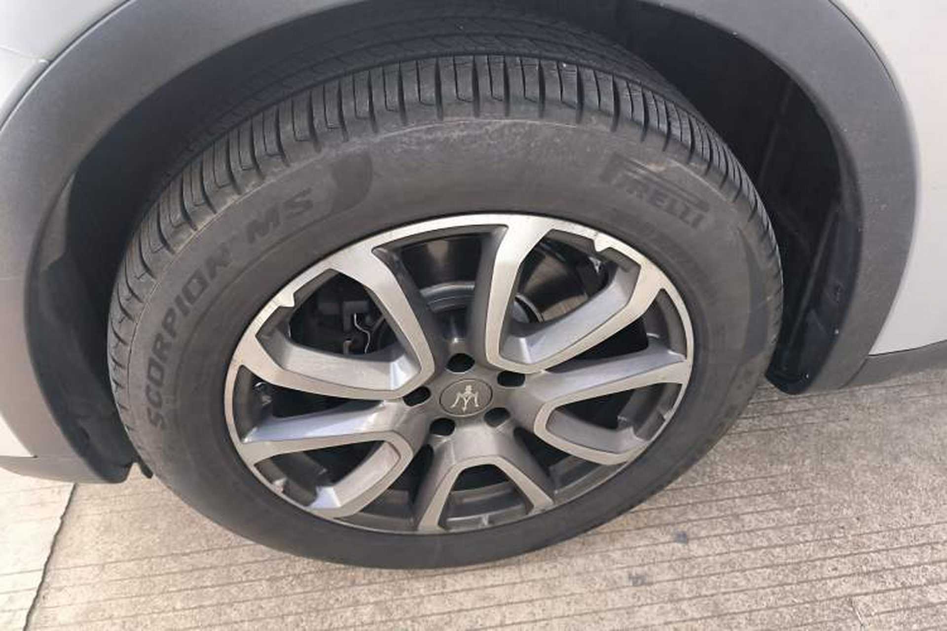 Used Maserati Levante 2016 3.0T Standard Edition Left Front Wheel Hub