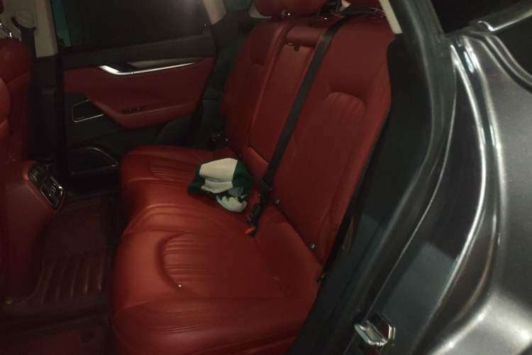 Used Maserati Levante 2016 3.0T Standard Edition Left Rear Seat